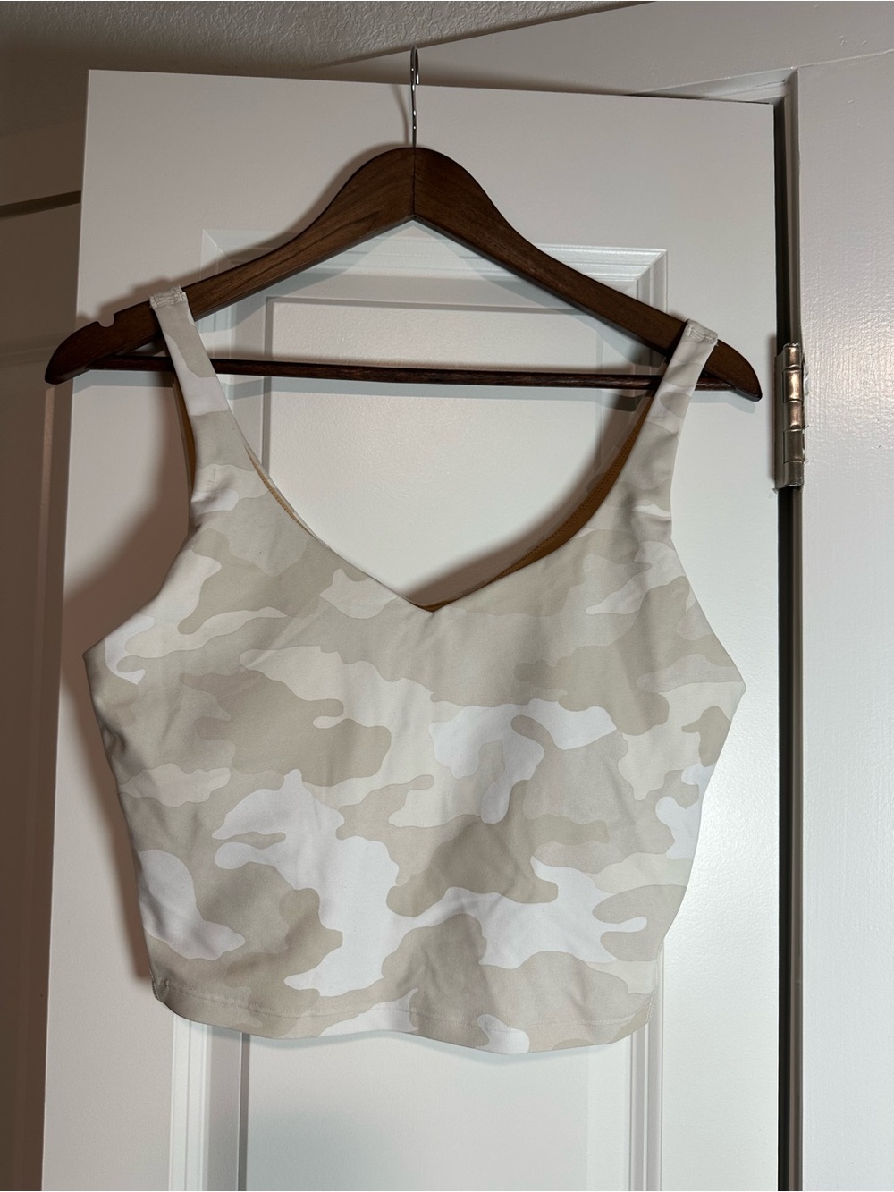 Old Navy Neutral Camo V-Neck Crop Tank Top